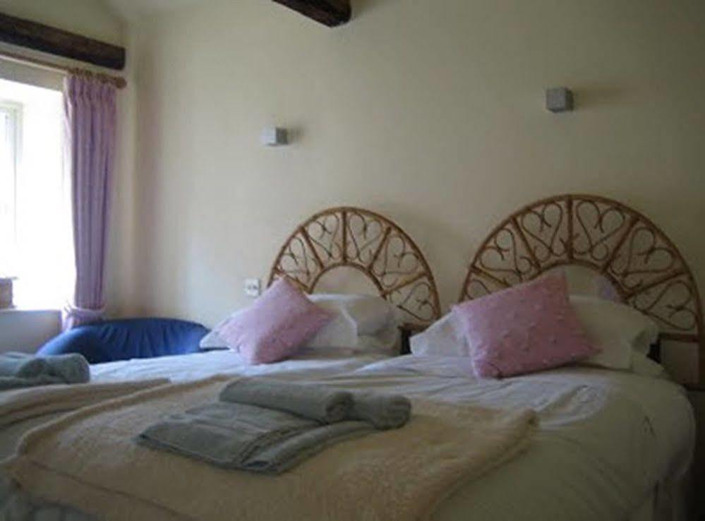 Capple Bank Farm Bed & Breakfast Wensley ภายนอก รูปภาพ